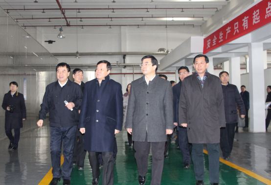 2018年1月4日，中國商飛董事長賀東風一行到中復神鷹碳纖維公司考察調研