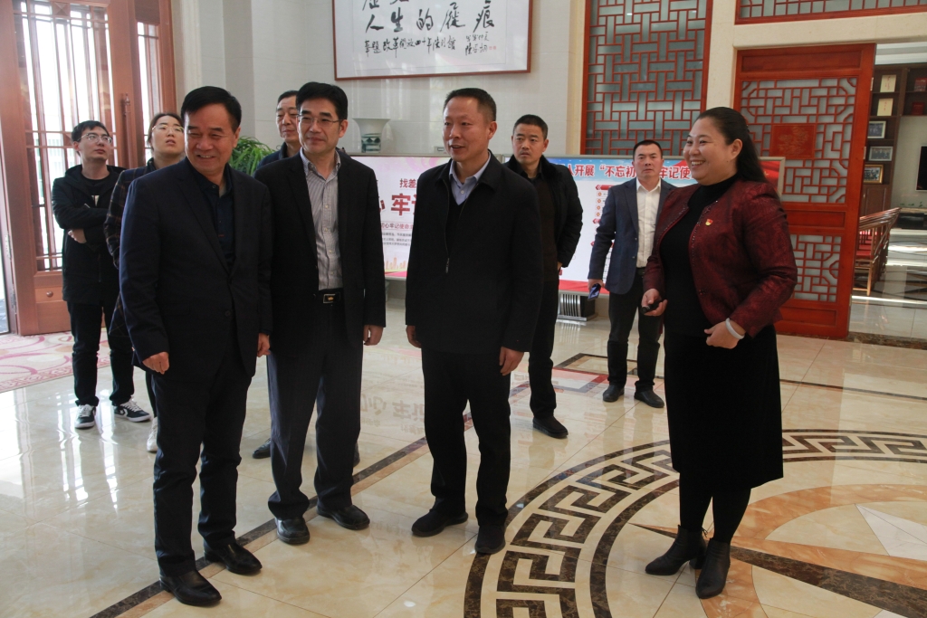 2019年12月10日，江蘇省退役軍人事務廳領導來鷹游改革開放四十年陳列館參觀